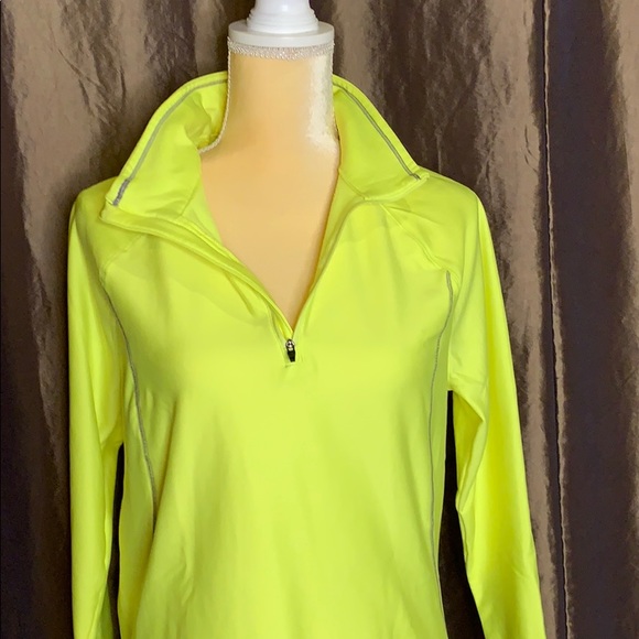 Athletic pullover - Picture 2 of 7